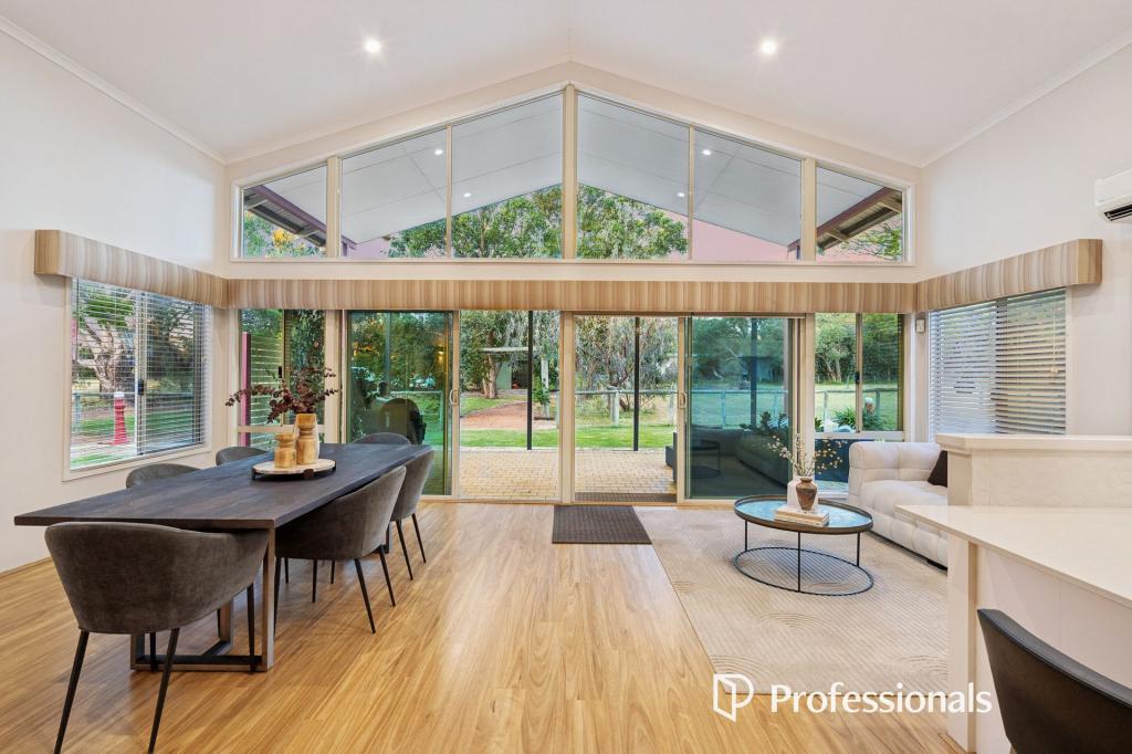 101 Crystal Brook Rd, Wattle Grove, WA 6107