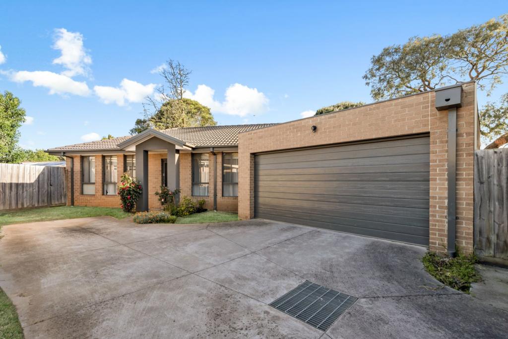 4/2 CINDY CT, FERNTREE GULLY, VIC 3156