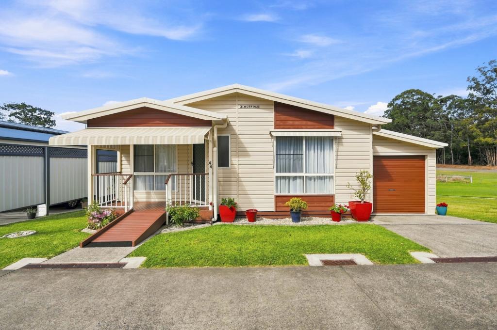 44/369 Pine Creek Way, Bonville, NSW 2450