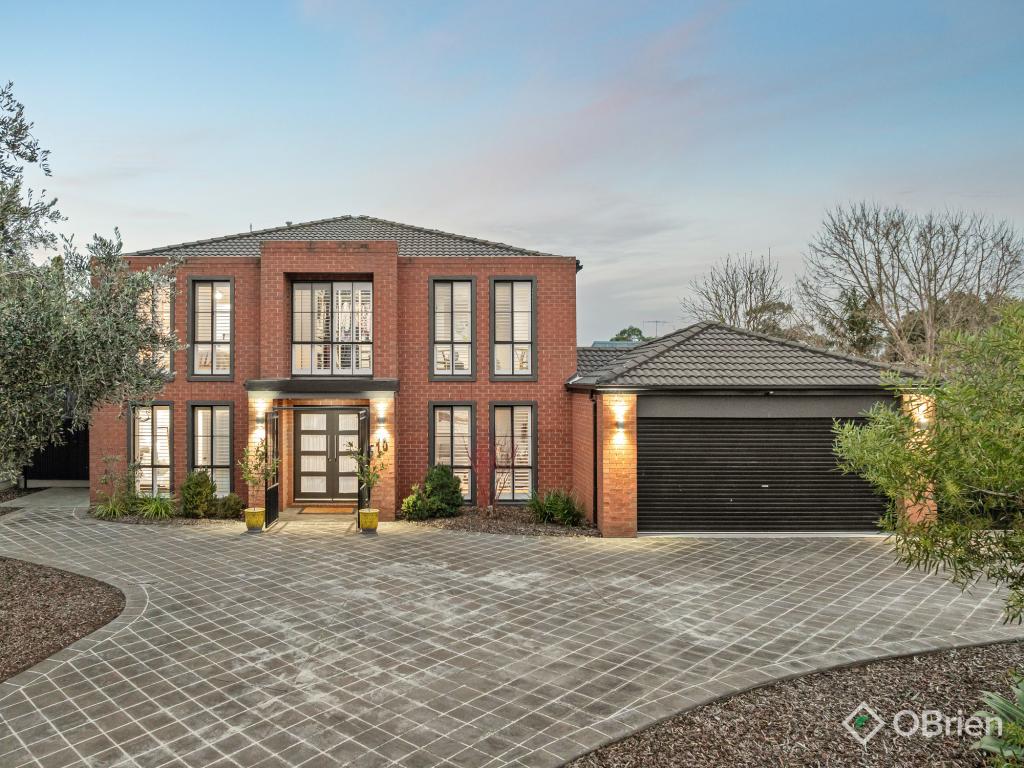10 Fawn Ct, Langwarrin, VIC 3910