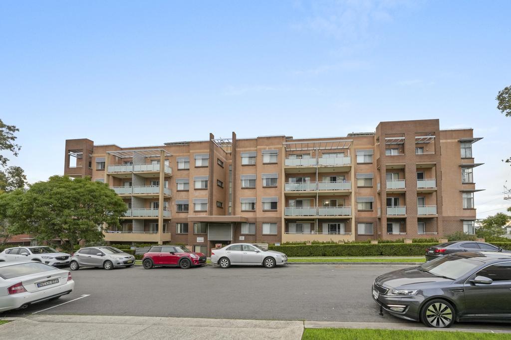 42/8-18 WALLACE ST, BLACKTOWN, NSW 2148