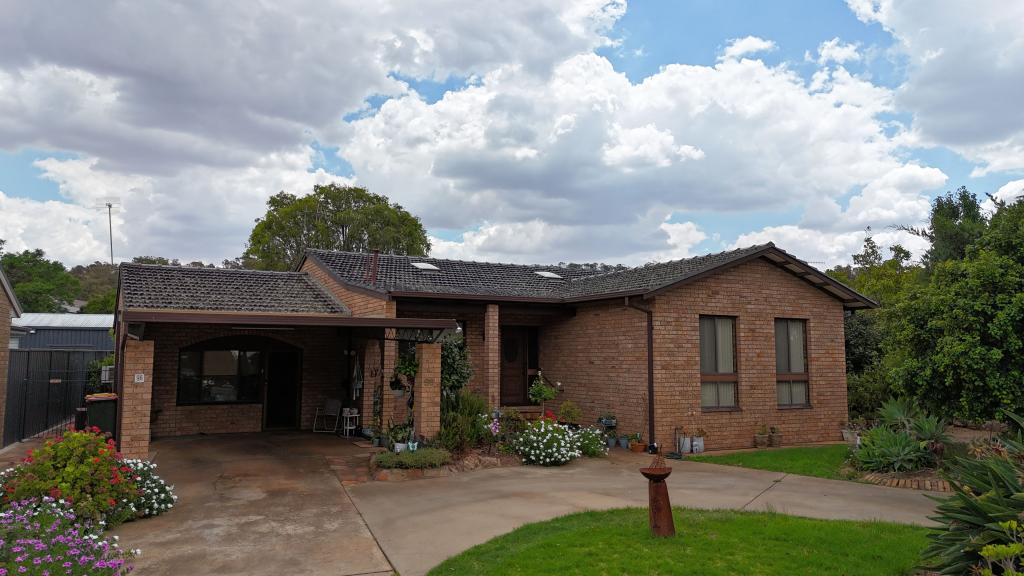 96 Blumer Avenue, Griffith, NSW 2680