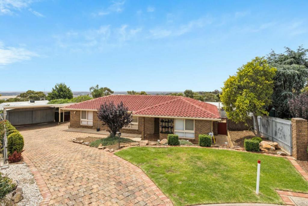 3 Rice Ct, Para Hills, SA 5096