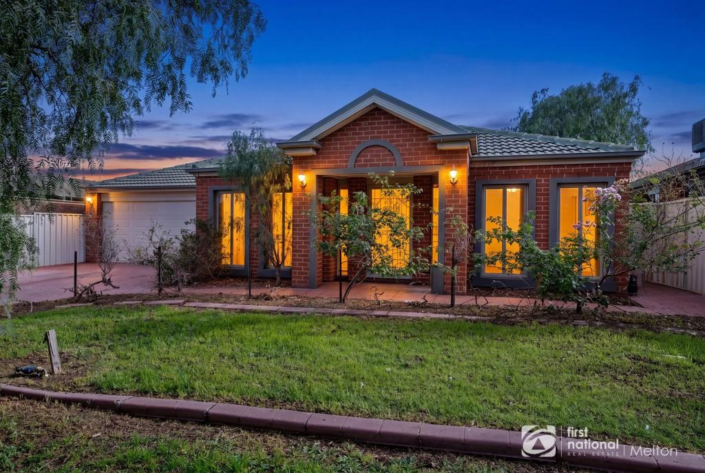 7 Nauru Ct, Taylors Hill, VIC 3037