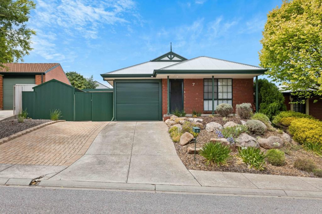 7 Birrens Pl, Greenwith, SA 5125