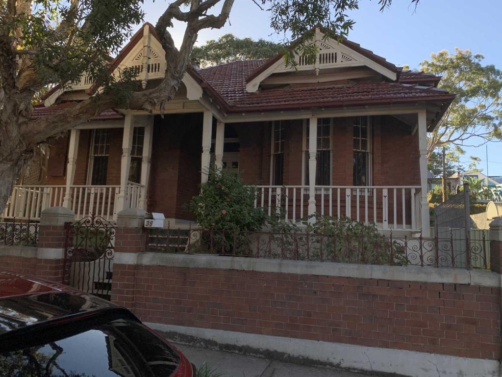 38 Linthorpe St, Newtown, NSW 2042