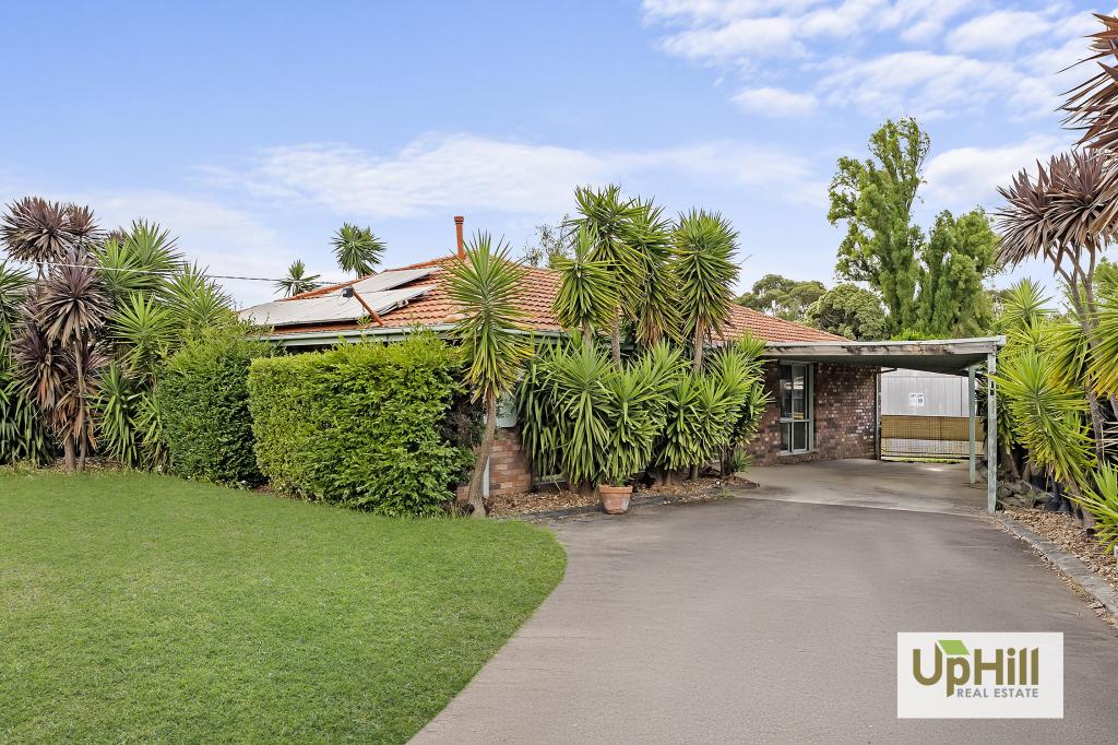 94 Racecourse Rd, Pakenham, VIC 3810