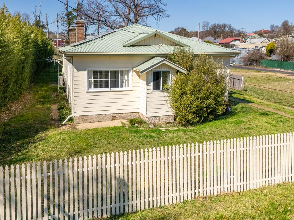 403 Grey St, Glen Innes, NSW 2370