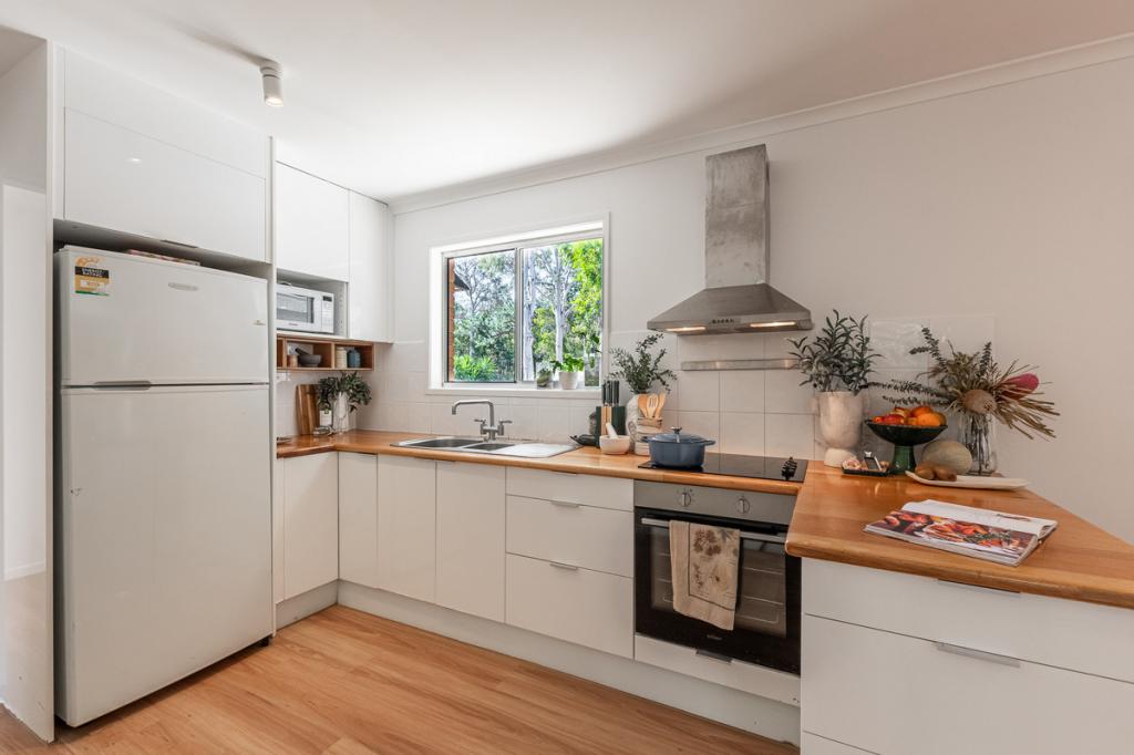 40 Donnegal Dr, Kallangur, QLD 4503