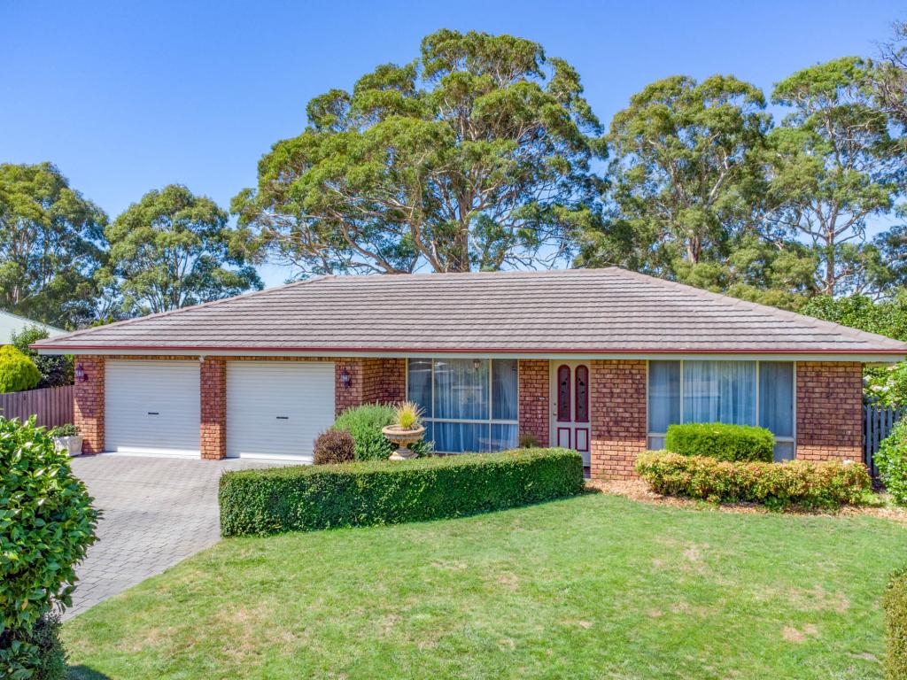 62 Benwerrin Cres, Norwood, TAS 7250