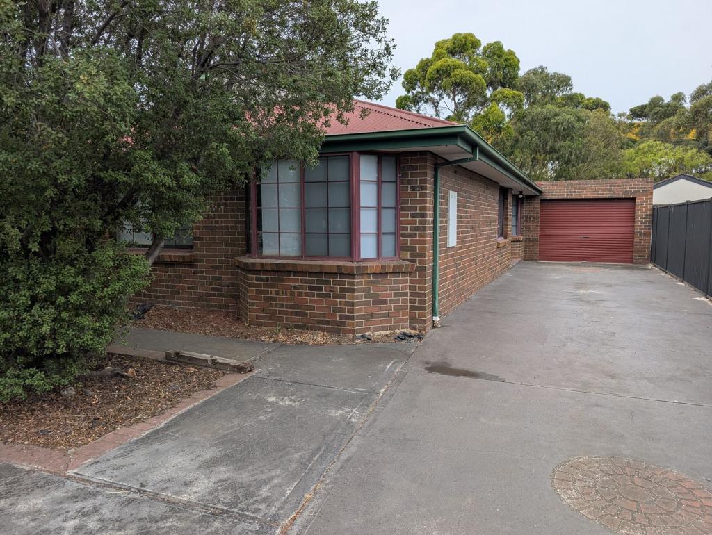 1 Bottlebrush Ct, Sunshine West, VIC 3020