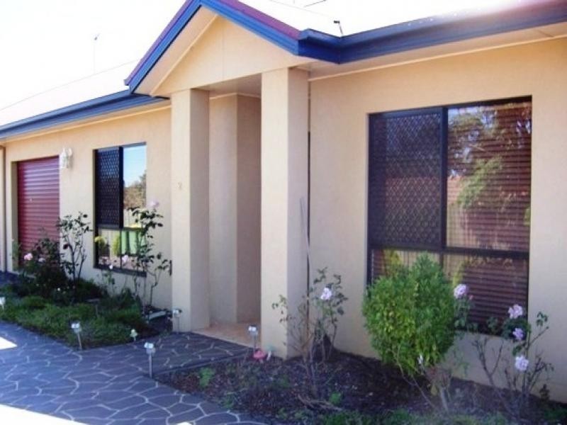 3/11 Danica Ct, Kearneys Spring, QLD 4350