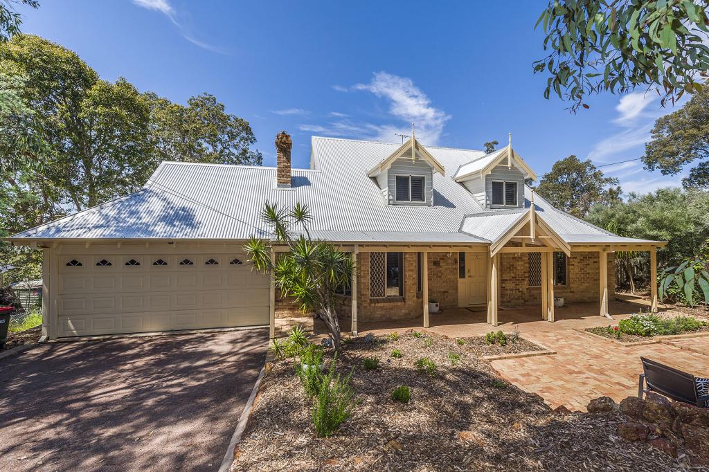 33 Valley Rd, Kalamunda, WA 6076