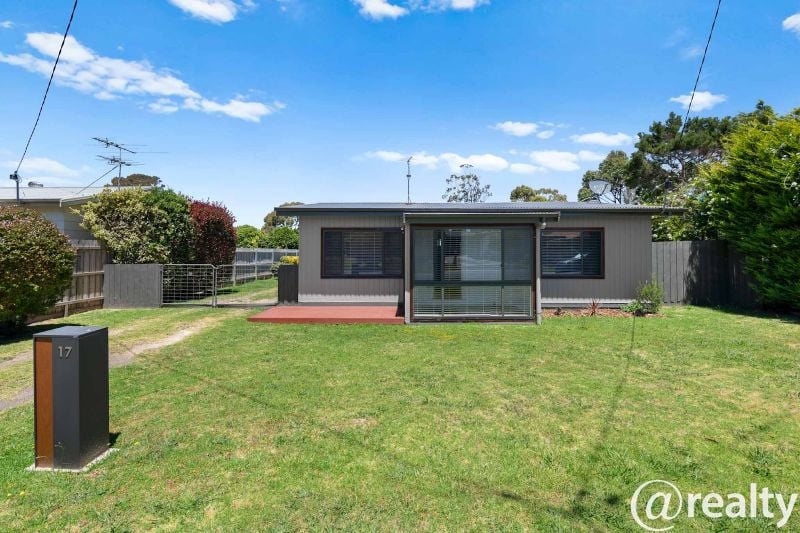 17 Scenorama Rd, Coronet Bay, VIC 3984