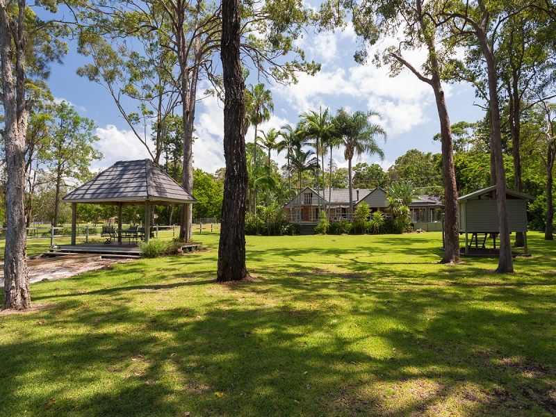 4 HEATHER ST, TALLEBUDGERA, QLD 4228