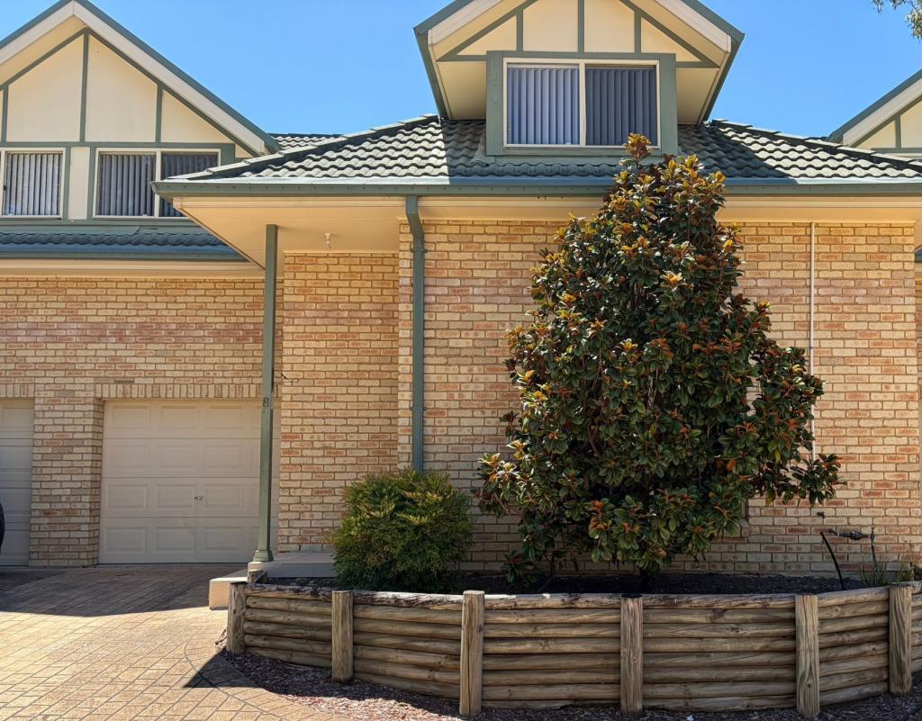 8/11 Barlow St, Cambridge Park, NSW 2747