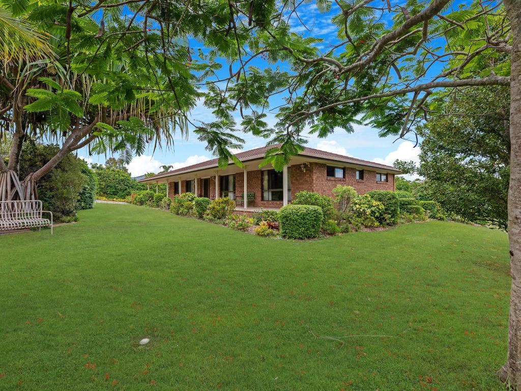 17 Hamilton Dr, Craignish, QLD 4655