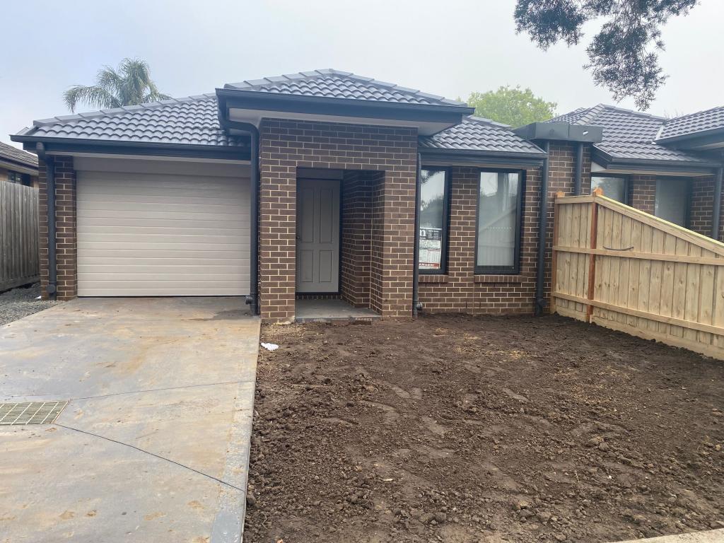 37A HARRY ST, CRANBOURNE, VIC 3977