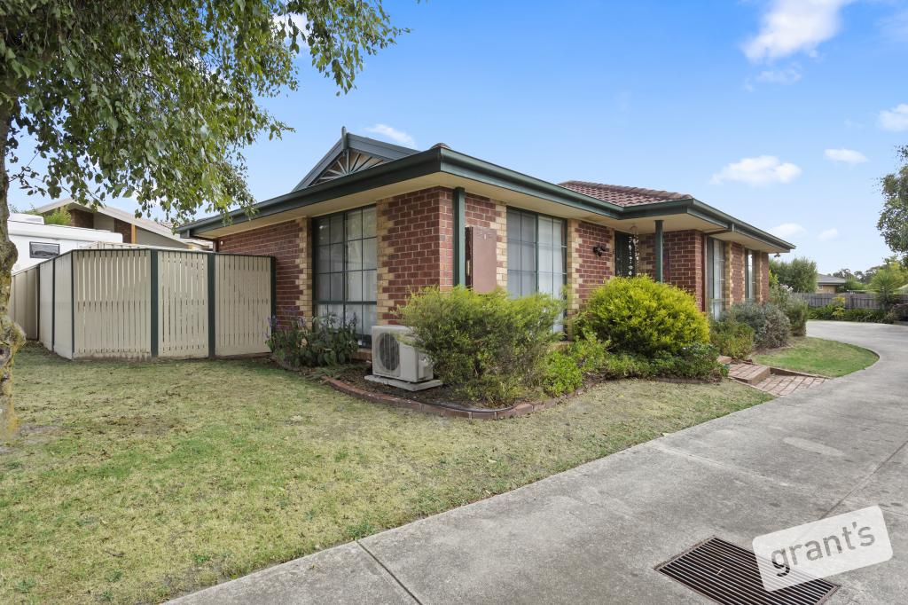 1/7 DOBSON CT, PAKENHAM, VIC 3810