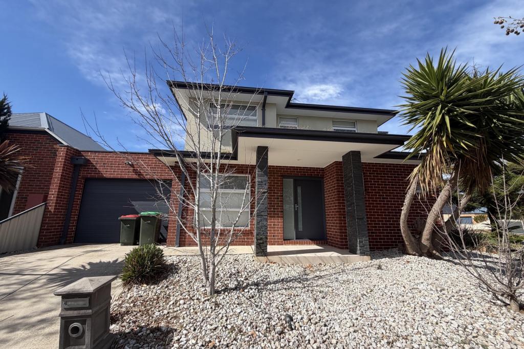 39 Lennon Bvd, Point Cook, VIC 3030