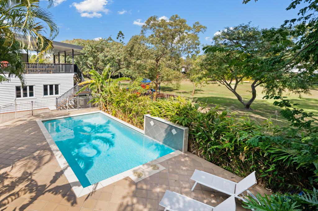 100 Frasers Rd, Ashgrove, QLD 4060