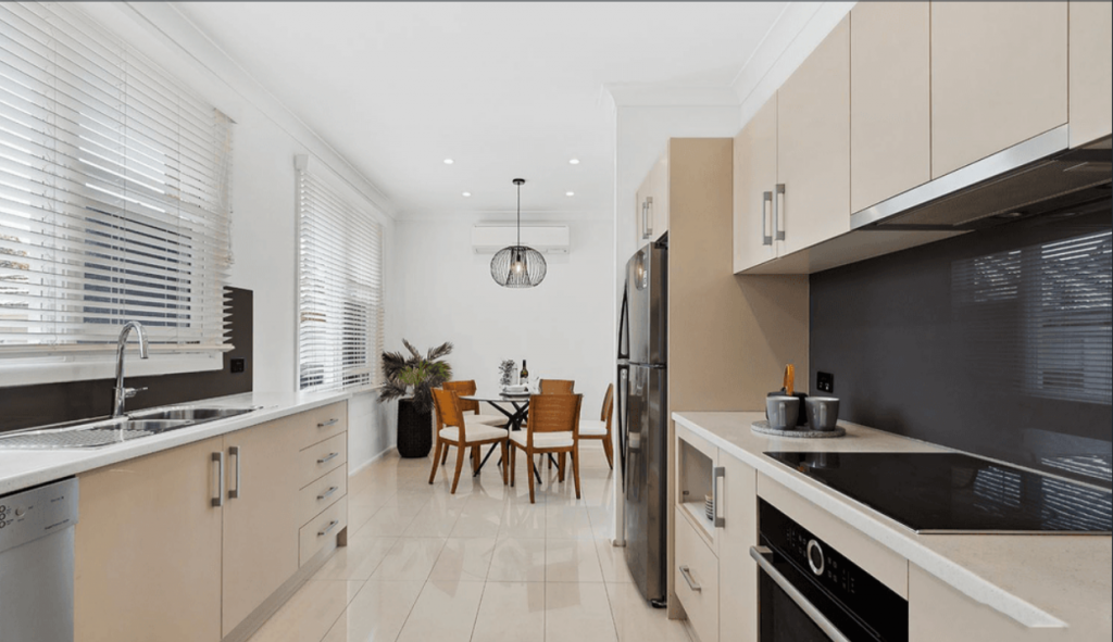 8/769 Forest Rd, Peakhurst, NSW 2210