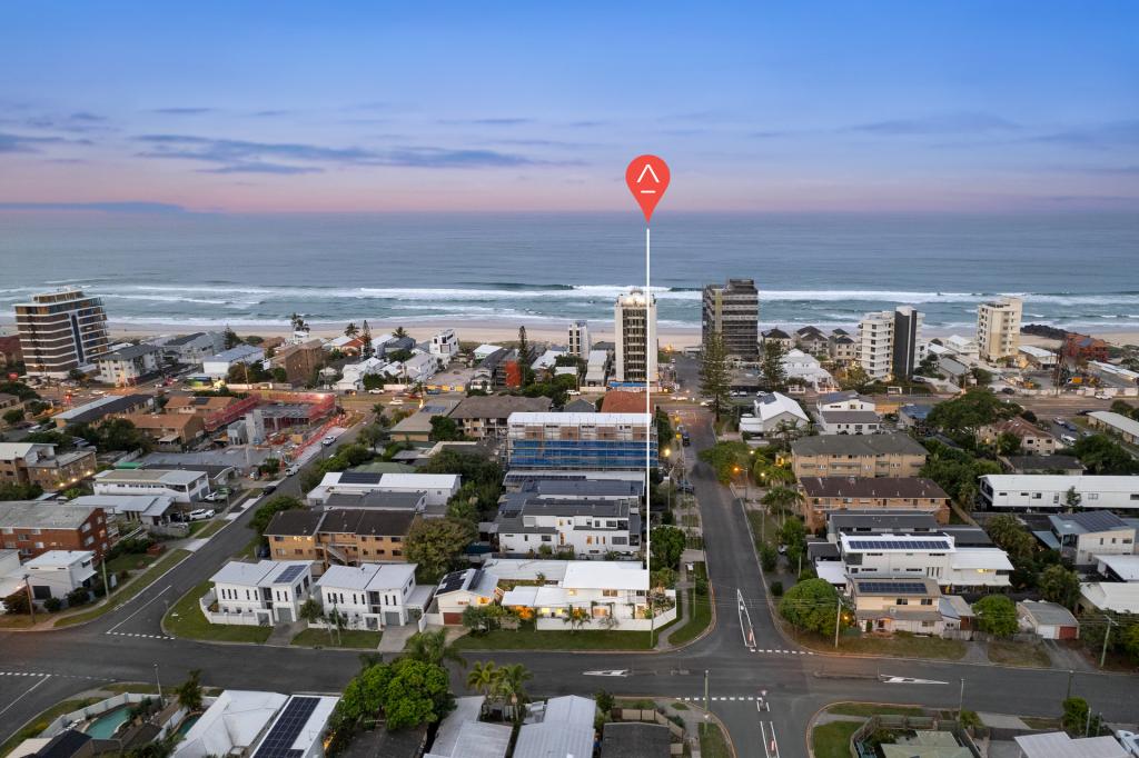 19 THIRTEENTH AVE, PALM BEACH, QLD 4221