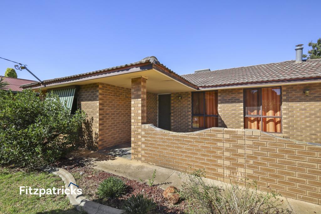 11 Forrest St, Lake Albert, NSW 2650