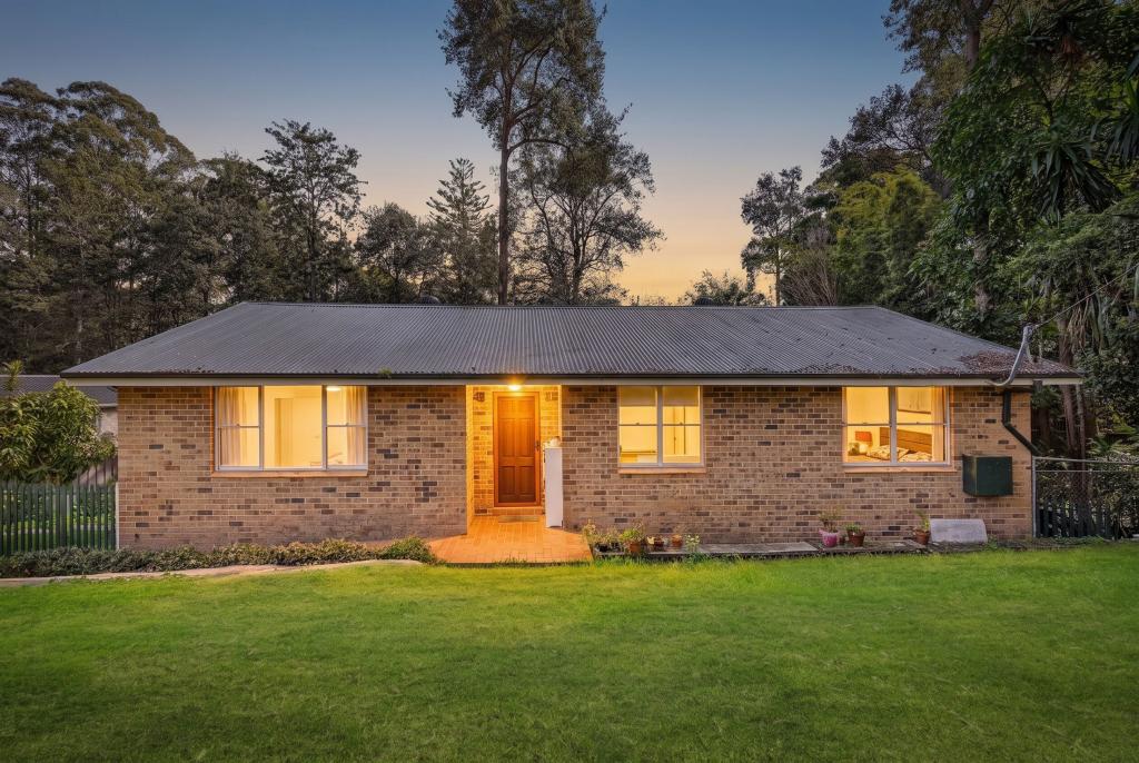 1 Brodie Cir, Baulkham Hills, NSW 2153