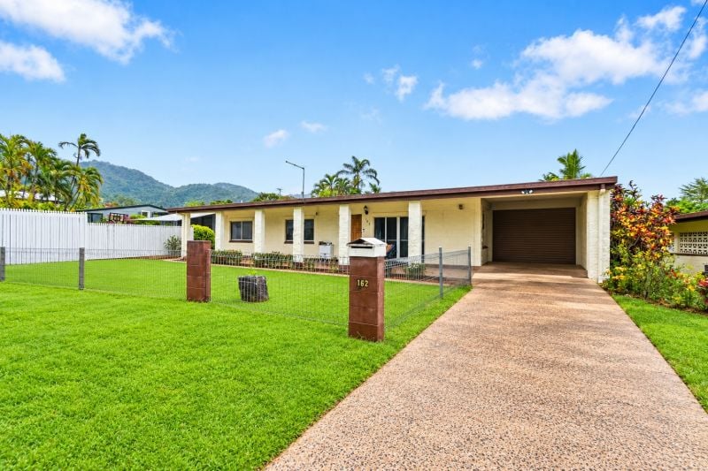 162 Toogood Rd, Bayview Heights, QLD 4868