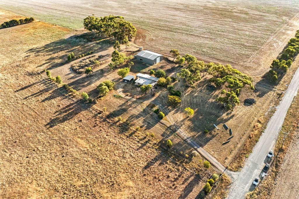 380 Brownes Rd, Anakie, VIC 3213