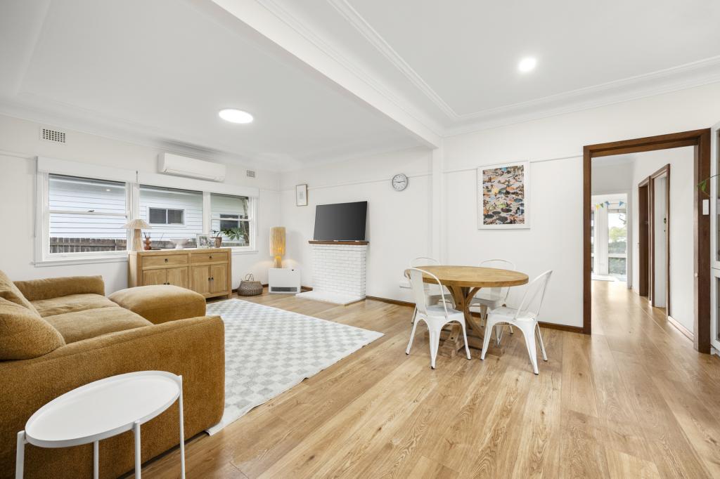 113 ELLESMERE RD, GYMEA BAY, NSW 2227