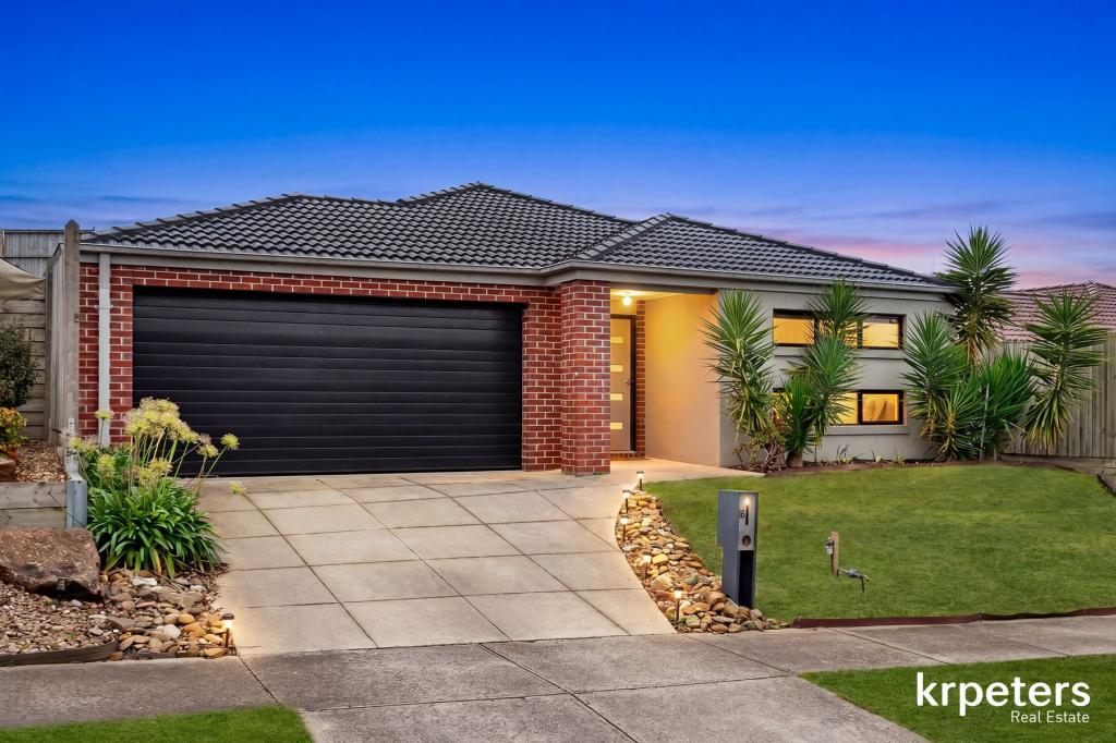 16 Meadowlea Cres, Pakenham, VIC 3810