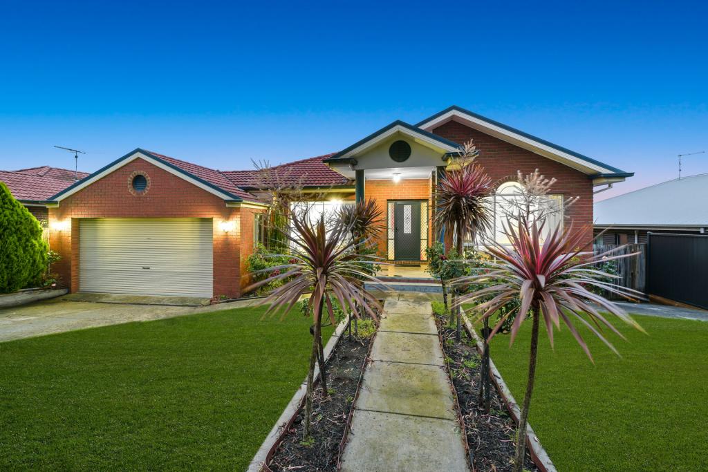 38 Wintersun Rd, Berwick, VIC 3806