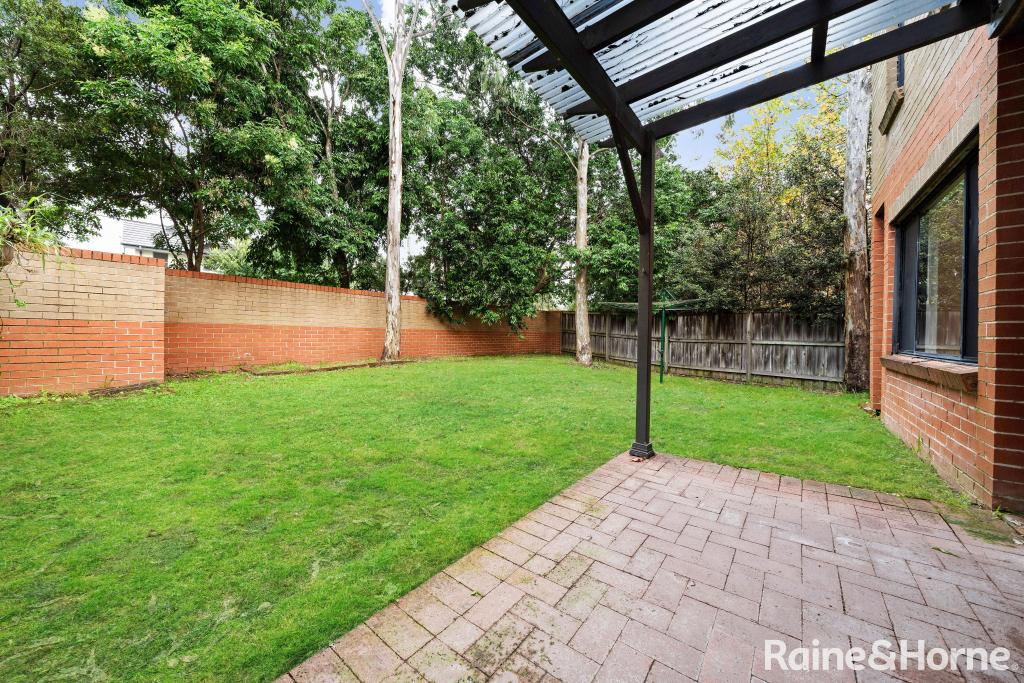 1/2 Parsonage Rd, Castle Hill, NSW 2154