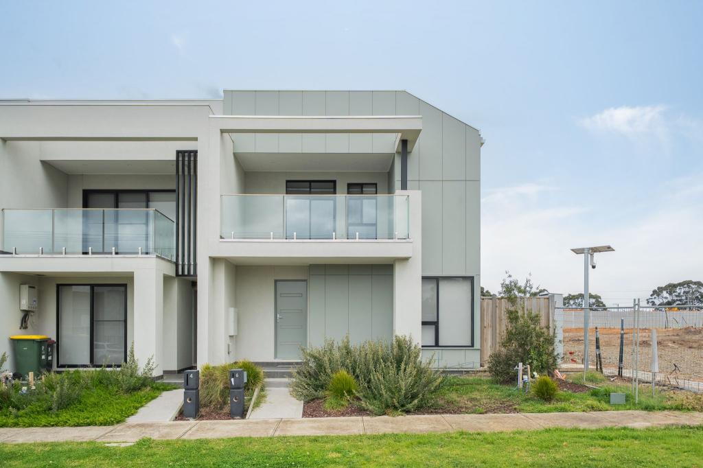 6 Leros Way, Clyde, VIC 3978