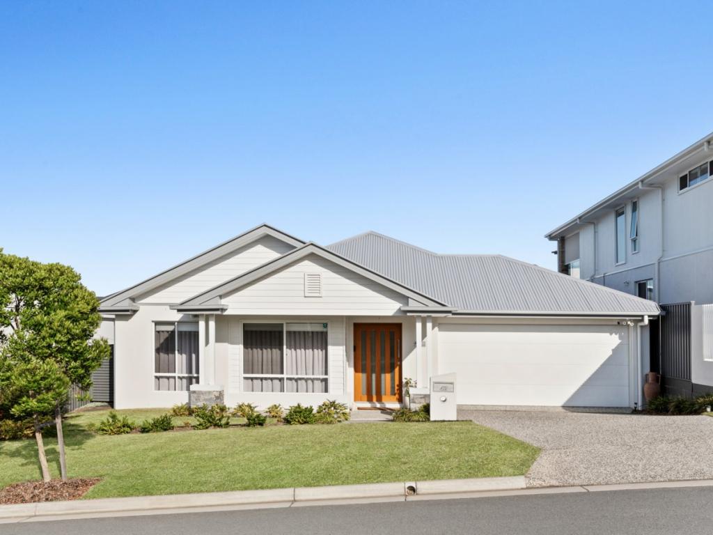 42 Sandpiper Tce, Worongary, QLD 4213