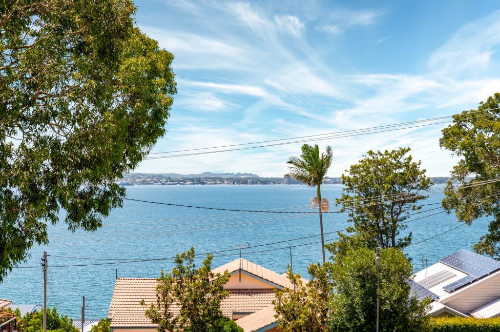 241 Skye Point Rd, Coal Point, NSW 2283