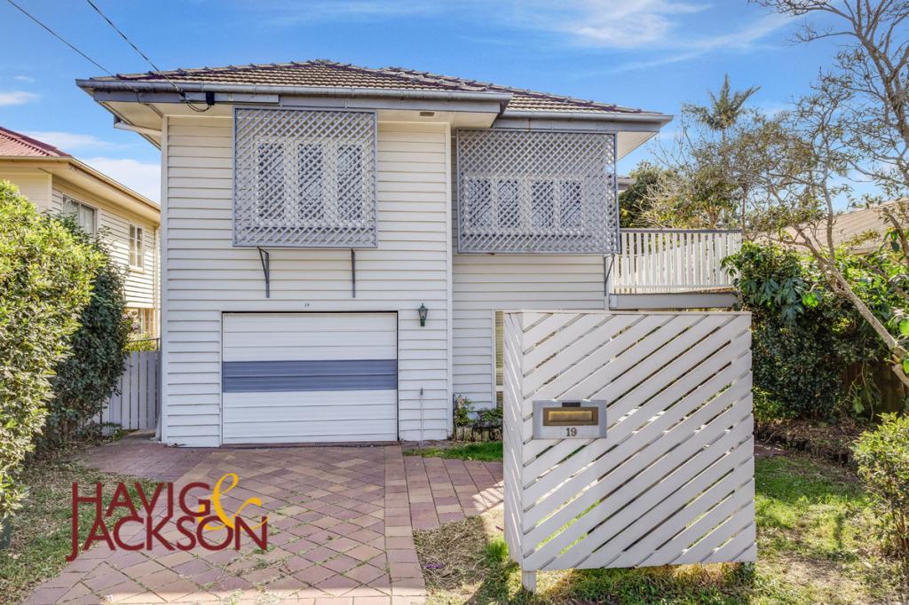 19 Burrell St, Clayfield, QLD 4011