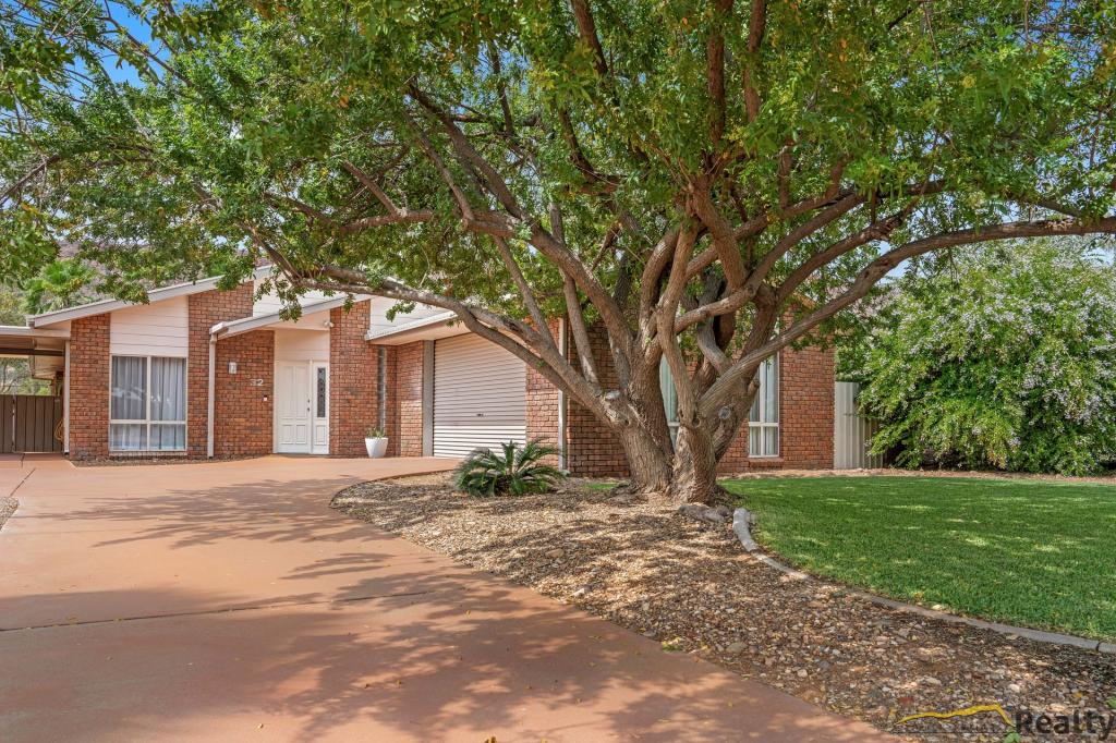 32 Hillside Gdns, Desert Springs, NT 0870