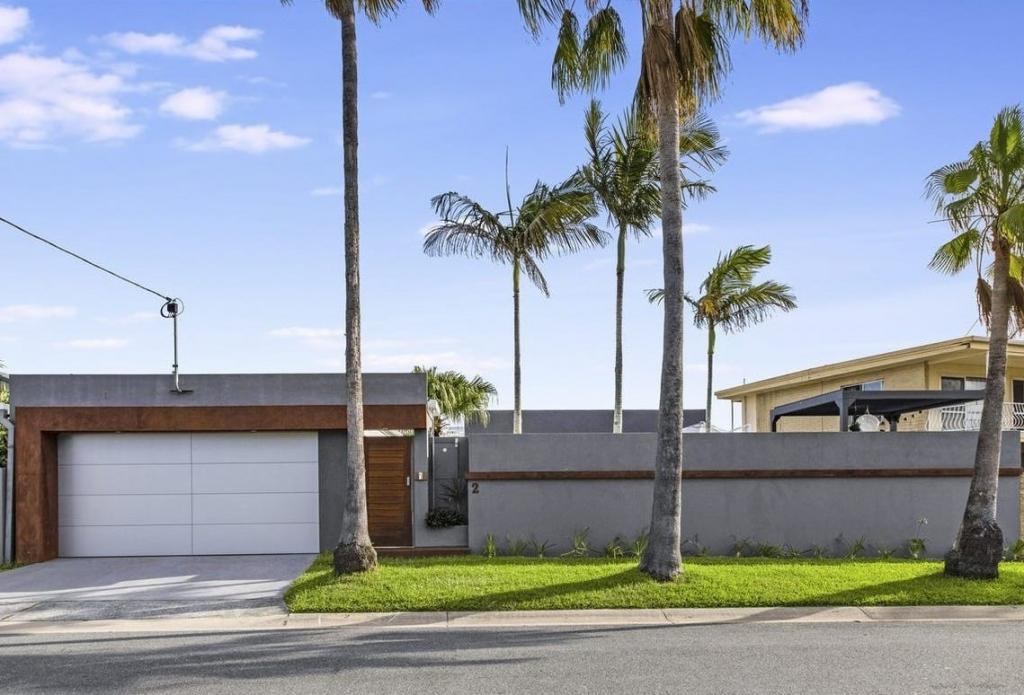 2 Alvarado Ct, Broadbeach Waters, QLD 4218