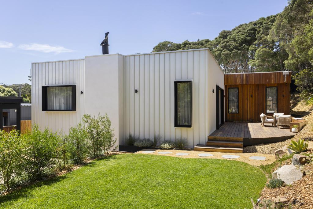 7 LYDGATE ST, BLAIRGOWRIE, VIC 3942