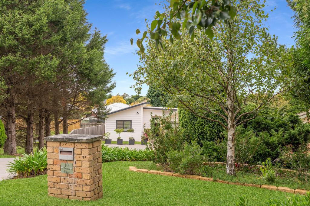 10 Pyrus Pl, Bowral, NSW 2576