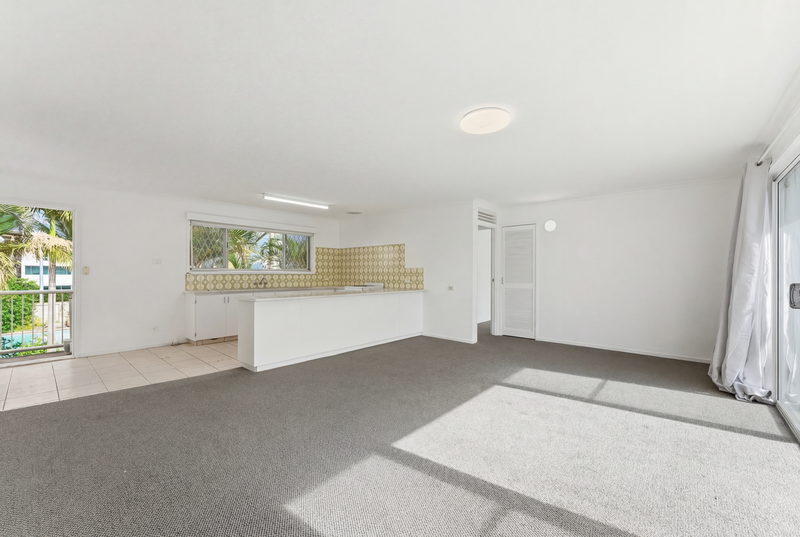 1/2423 Gold Coast Hwy, Mermaid Beach, QLD 4218