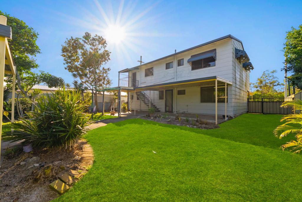 212 Oxley Dr, Coombabah, QLD 4216