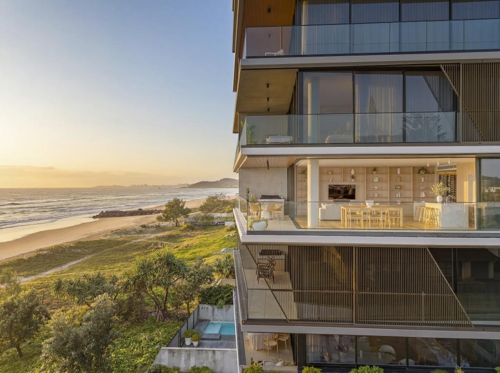402/2 TWENTY THIRD AVE, PALM BEACH, QLD 4221