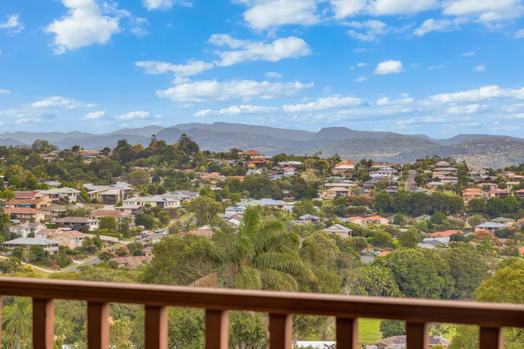 31 BIRNAM AVE, BANORA POINT, NSW 2486