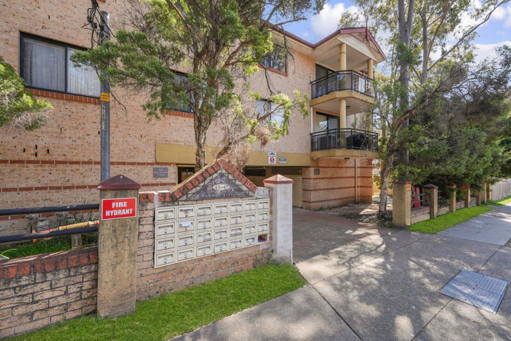 9/43-47 Newman St, Merrylands, NSW 2160