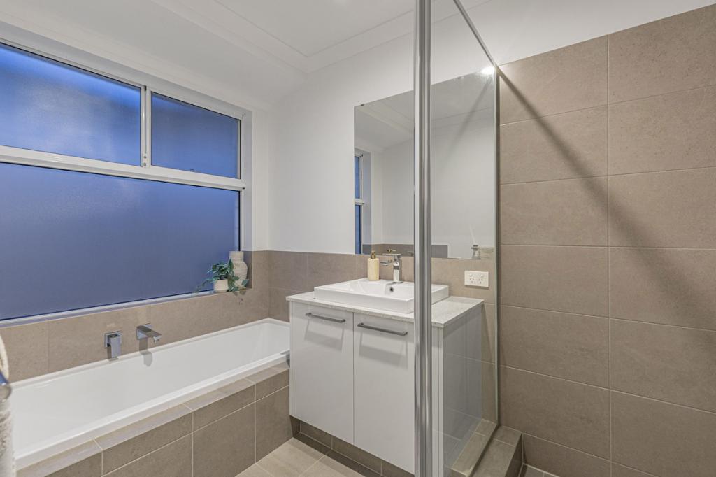 26 EREMOPHILA ST, SINAGRA, WA 6065