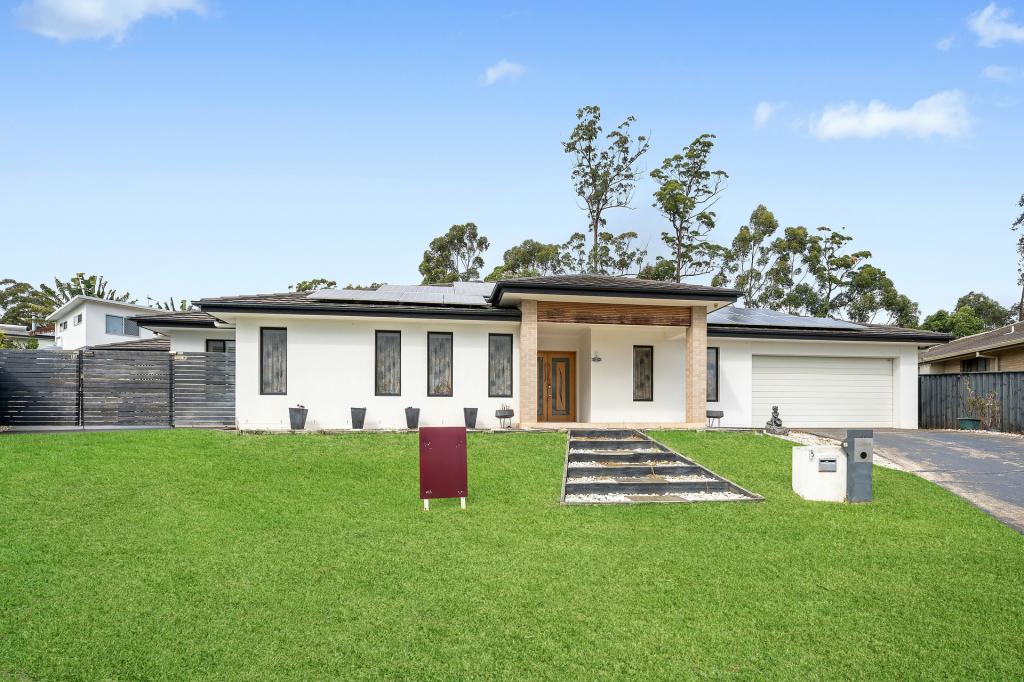 5 Lyons Cl, Thrumster, NSW 2444